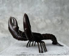 Unique bronze lobster statue