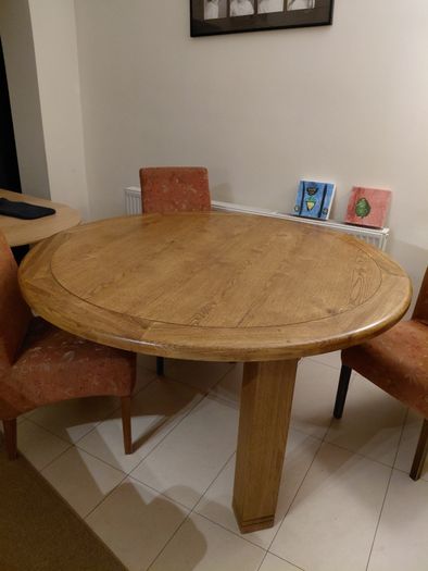 Dining Table - Oak - Round- 150 cm x 76 cm