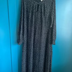 Ladies maxi dress. Size XL. BNWT