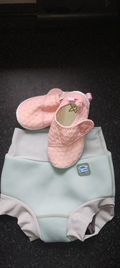 Baby swim Happy nappy and water shoes