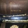 1920s Singer sewing machine with bentwood case Image 4