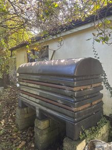 1200 litre tank with 400 litres kero