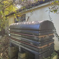 1200 litre tank with 400 litres kero
