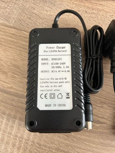 Smart Lithium Battery Charger