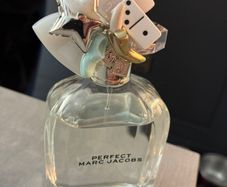 Marc Jacobs  perfume
