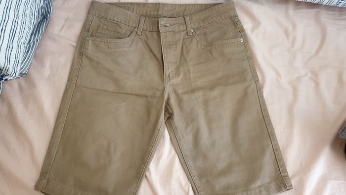 bench khaki chino shorts
