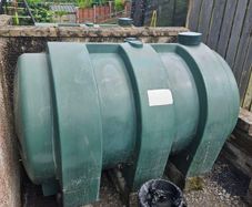 Oil tank