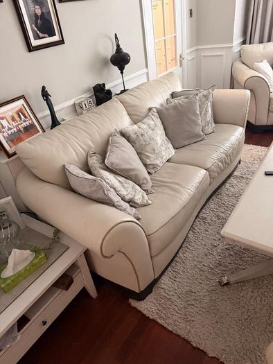 White leather suite with footrest