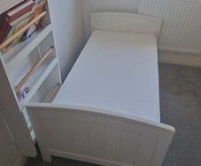 Mamas & Papas Toddler Bed (White) + Baby Elegance Mattress