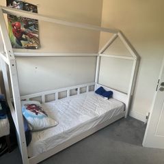 Single bed