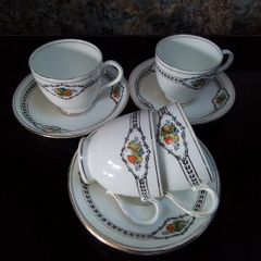 Four Fenton ChinaCups& Saucers