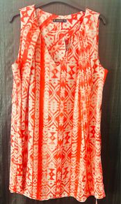 New with tags Beautiful summer Top size 14