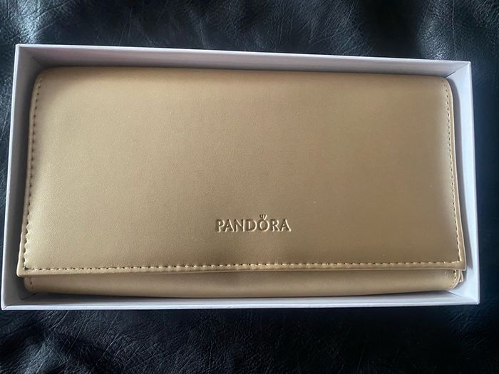 Pandora Clutch Bag