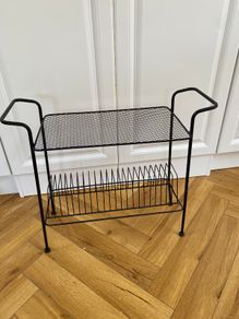 Vinyl stand