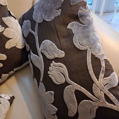 Maddalena Home Italian Velvet Like Cushions (3)