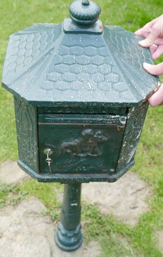 Cast Iron Freestanding Pole Post Box