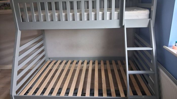 Bunk bed