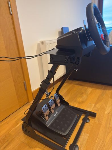 Logitech G29 + Pedals + Stand , Like New