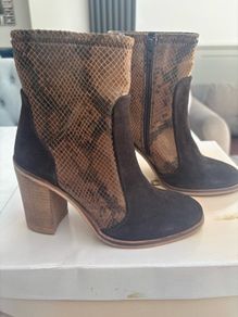 Ravel boots