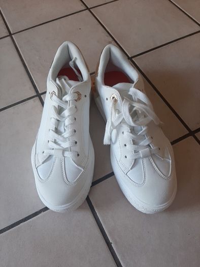 womens trainers
