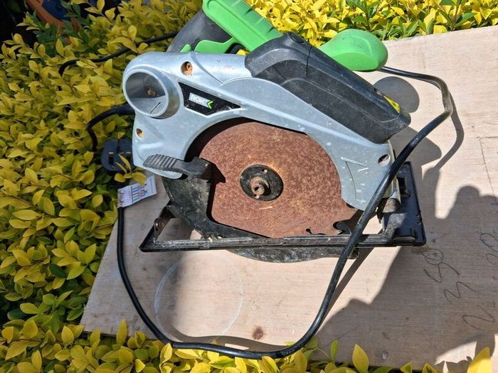 circular saw