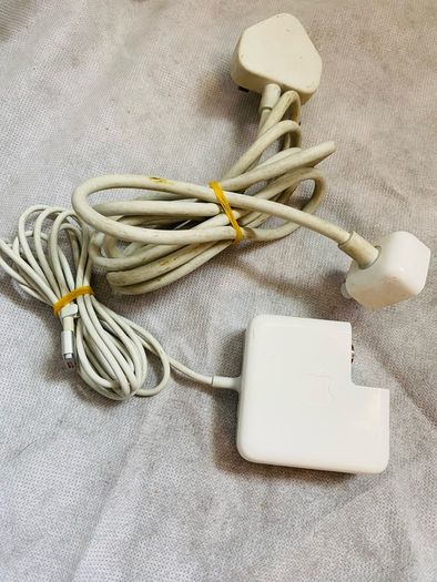 MacBook charger MagSafe 2 45W