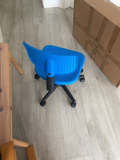 desk chair