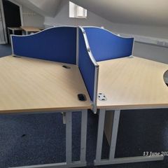 105-4-Pod Modern desk unit. Excellent Condition
