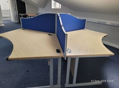 105-4-Pod Modern desk unit. Excellent Condition