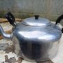 Vintage 6 Pint Aluminium Kettle Image 3