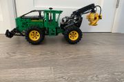 Lego Technic 42157 John Deere 948L-II Skidder