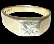 Vintage Hallmarked 9ct Solitaire