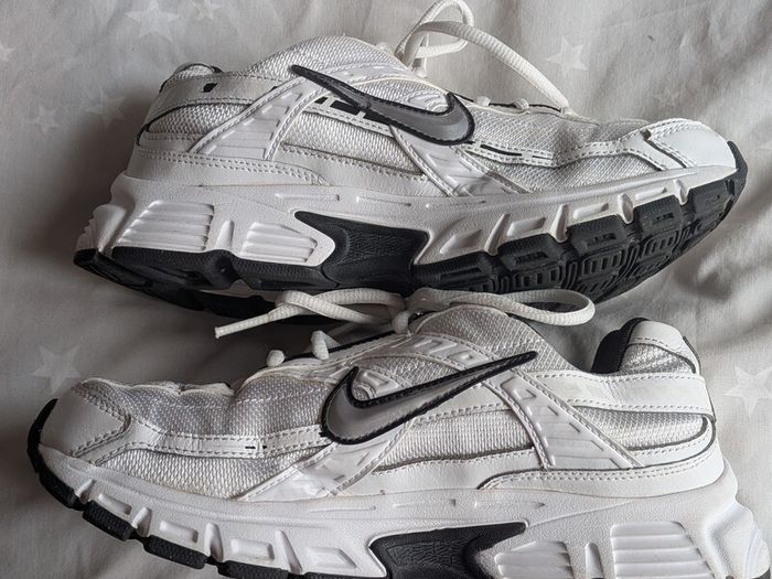 Nike Initiators 6.5