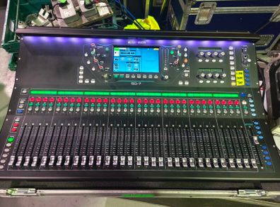 Allen & Heath SQ7