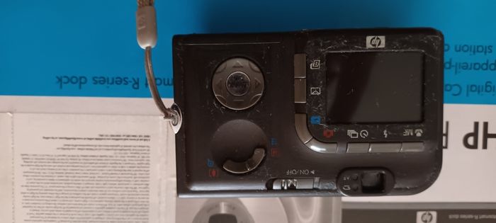 Hp 707 Digital Camera Kit Includes Dock