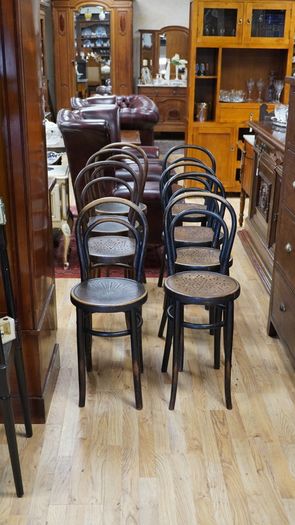 Lot of 8 Antique Bentwood Bistro Chairs, c.1900