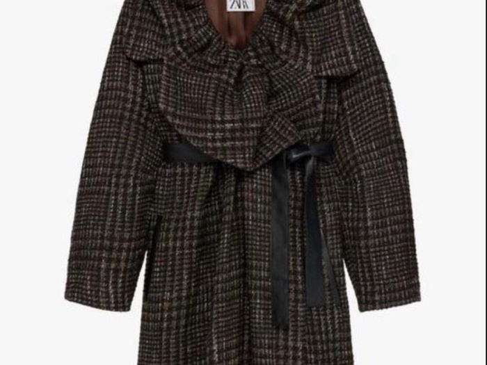 Limited edition Zara puff collar wool blend coat