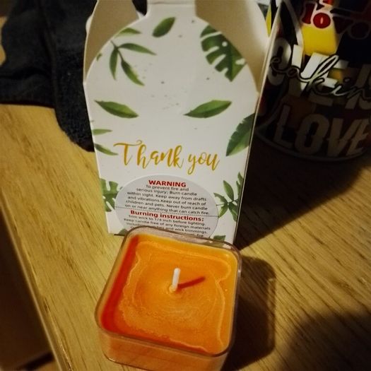 candle and wax melt gift set