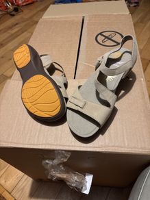 Dansko ladies  leather sandles