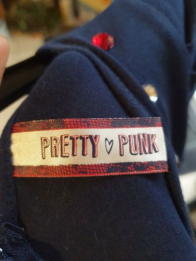Pretty&punk beautiful new dress with rhinestones 8Y