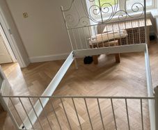 Wire Frame Double Bed w/mattress