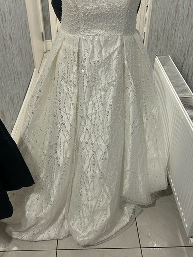 wedding dress