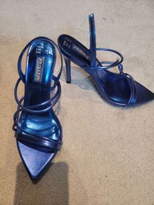 Ladies petrol blue heels size 4