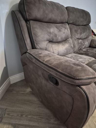 Suite   3 Seater Plus 2 Seater