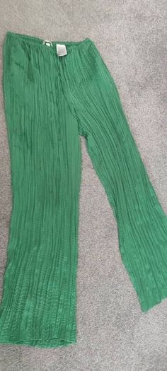 green plisse trousers