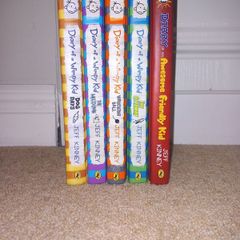 5 The Wimpy Kid Hard Back Books