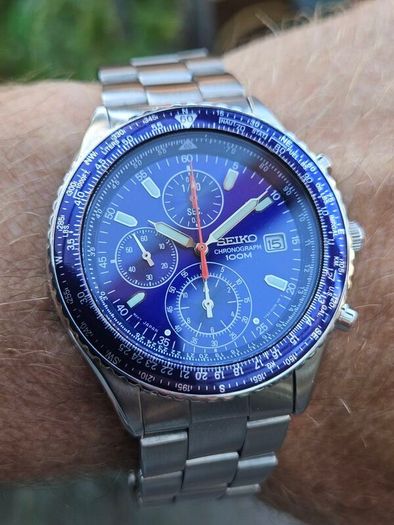 Watch Seiko Pilot Chronograph.