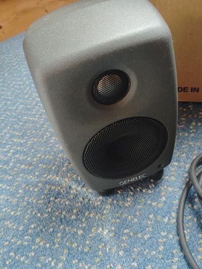 1 Genelec 8010AP-6 Speaker New