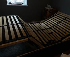 Electric adjustable single bed