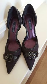 Ladies Beautiful Morgan heels.
